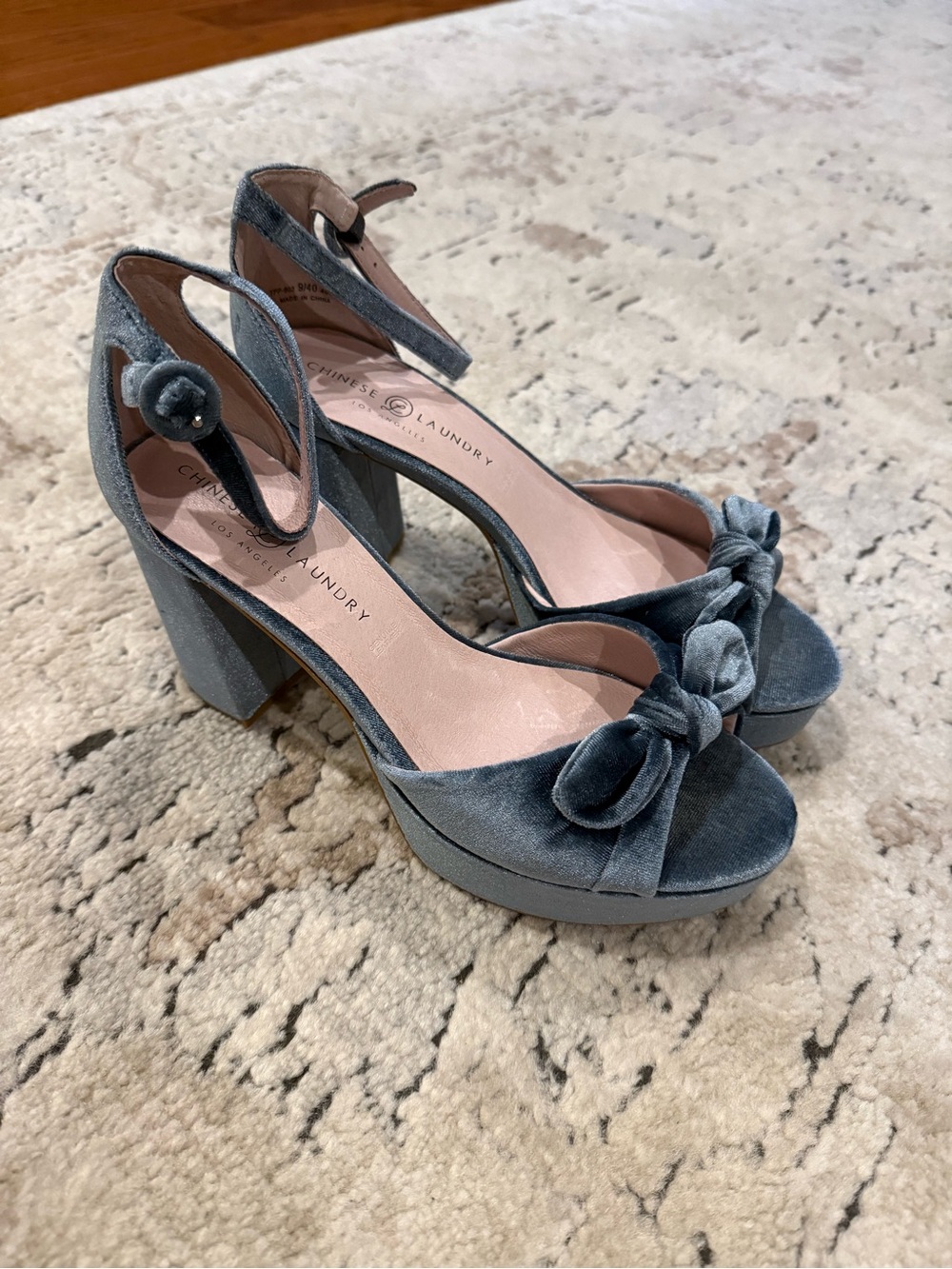 Chinese Laundry Blue Velvet Knot Platform Sandals